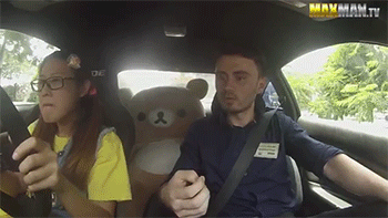 scherzo-scuola-guida-pilota-drift-6.gif
