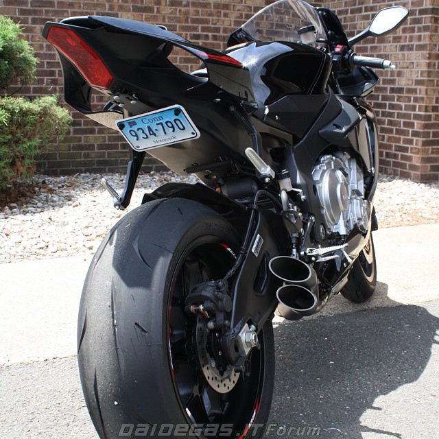 2014 yamaha r1 toce exhaust