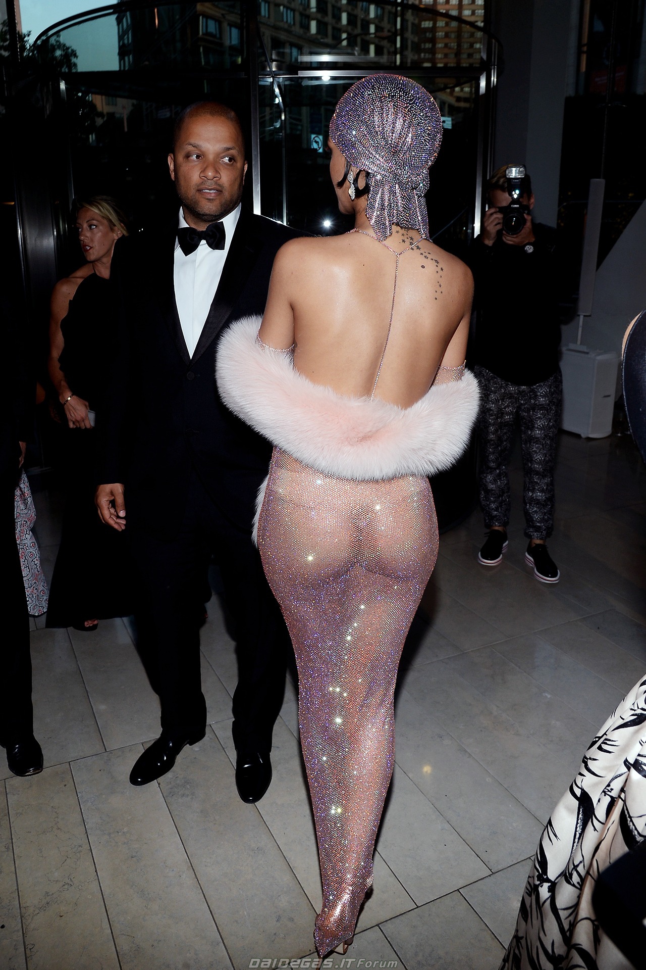 Images of rihanna naked