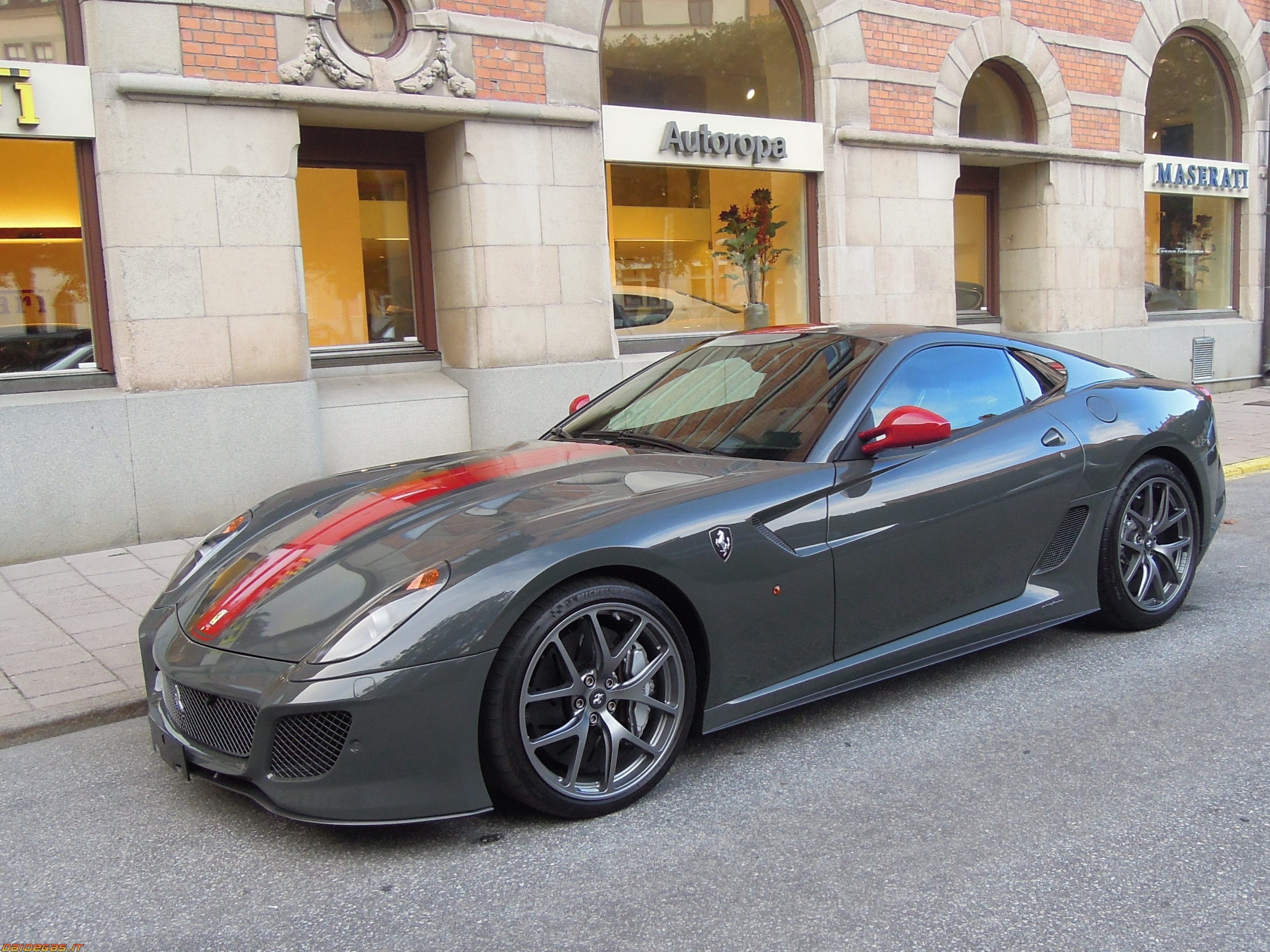 Феррари 599 GTO серая