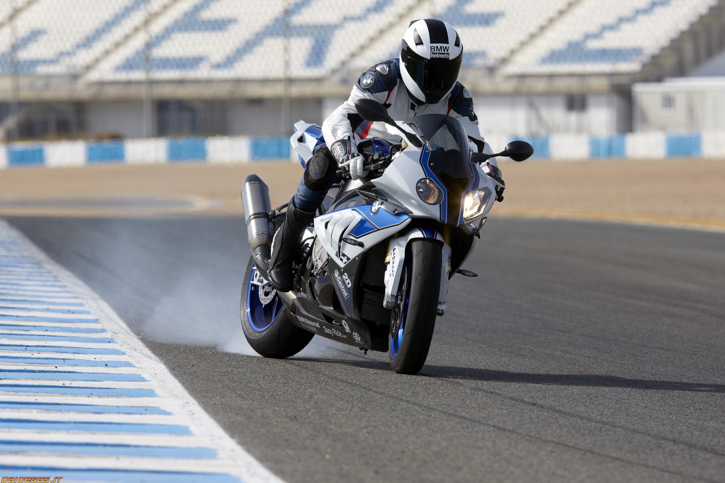S1000rr РѕР±РѕРё