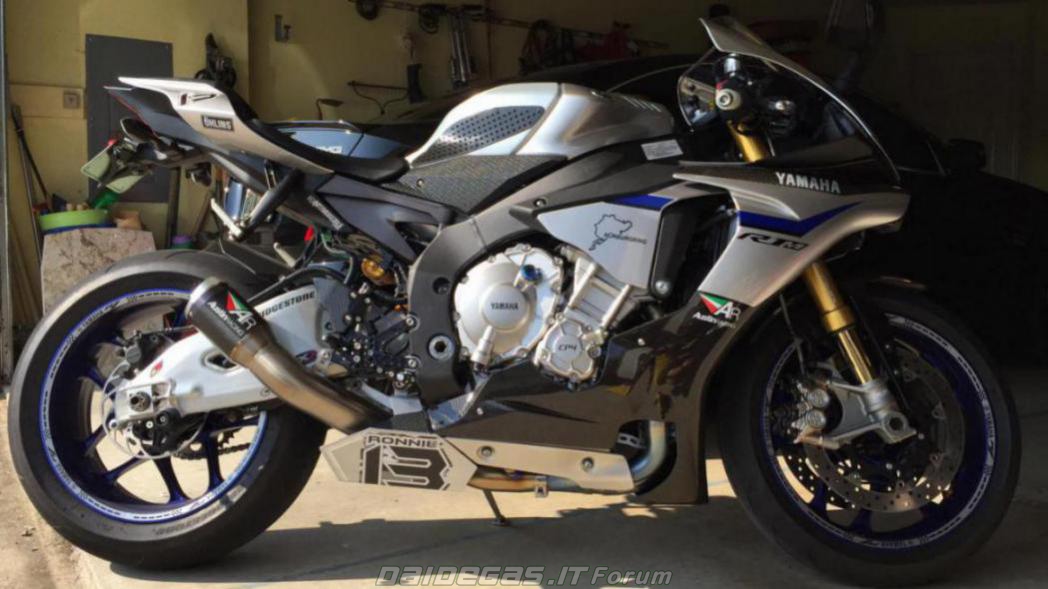 R1 R1M 2015 scarichi aftermarket - DaiDeGas Forum