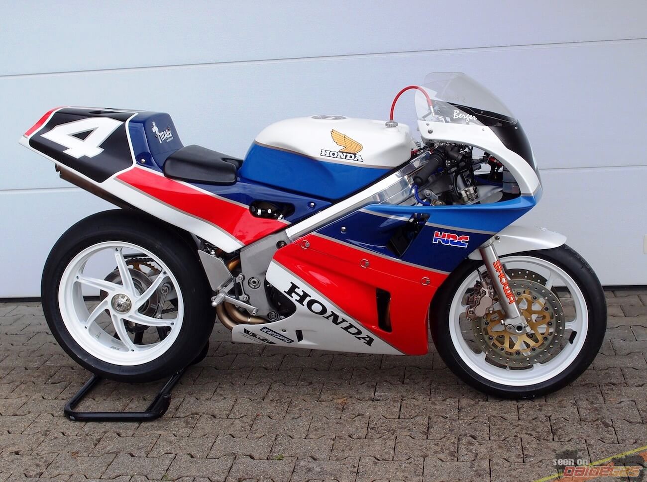 Honda RC 80